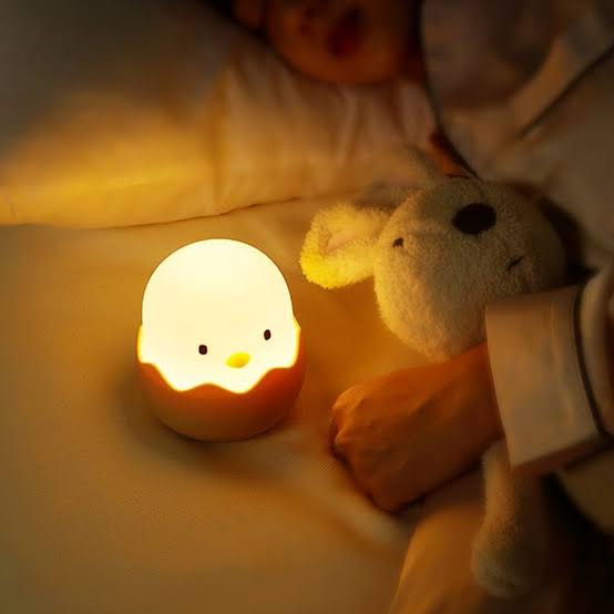 Best Quality Small Yellow Duck Shaped LED Night Light with Light Sensor
